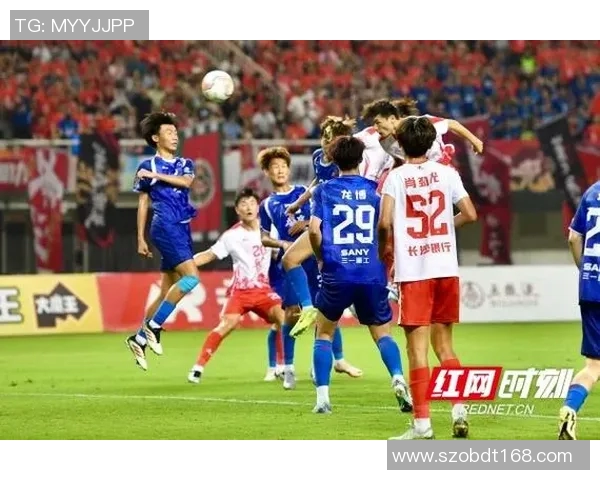 天津足球队迎战湖北足球队激战即将上演球迷期待精彩对决 天津足球队迎战湖北足球队激战即将上演球迷期待精彩对决