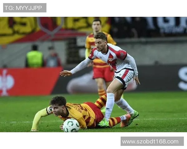 马竞与拉科全场激战回顾球员表现与战术分析尽在其中