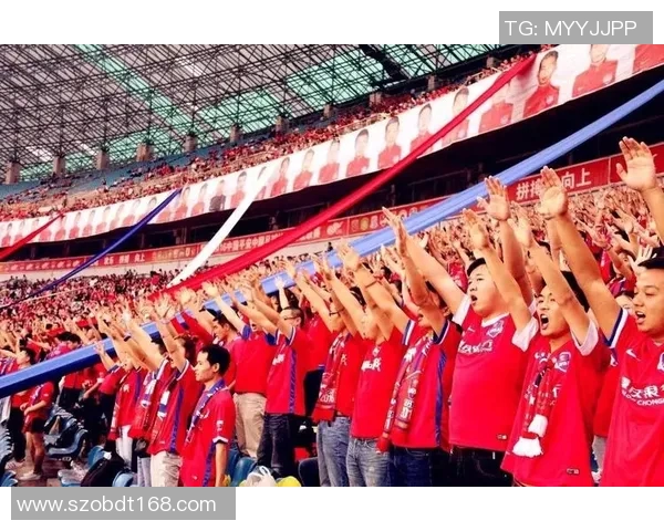 古比斯与拉赫蒂的激烈对决揭示足球战术与团队协作的深刻内涵